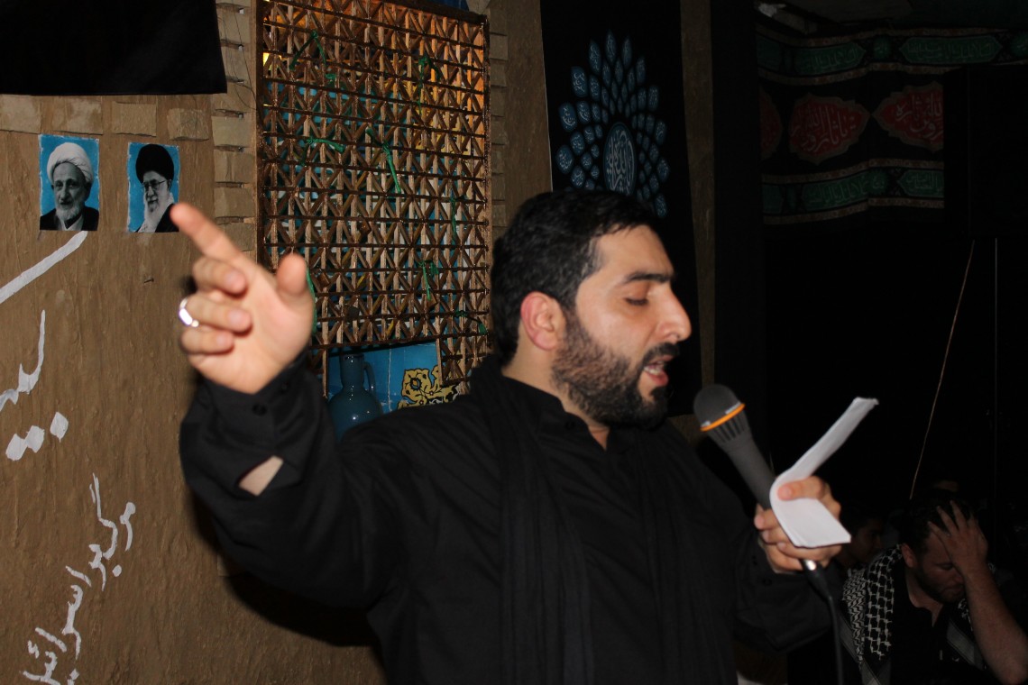 سوگواره چهارم-عکس 44-سیدصدرالدین سیدصبوری-جلسه هیأت فضای داخلی