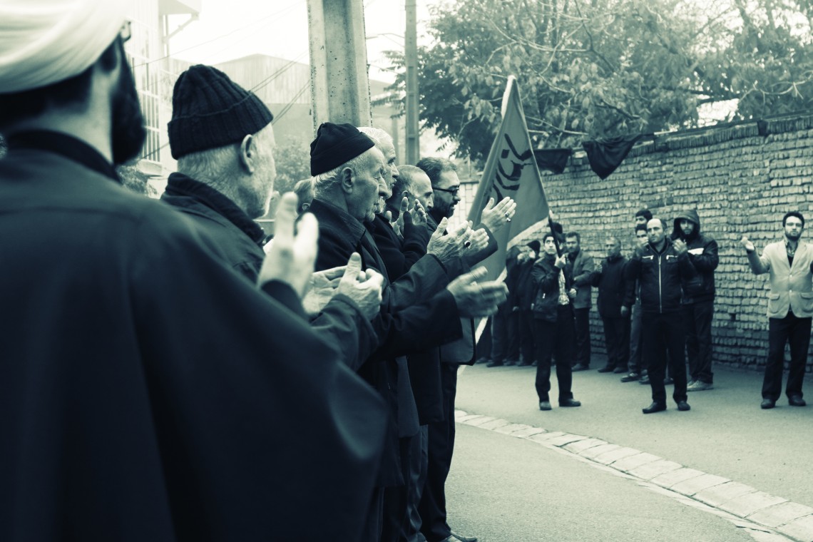 سوگواره سوم-عکس 2-علی صالحی زیارانی-جلسه هیأت فضای بیرونی