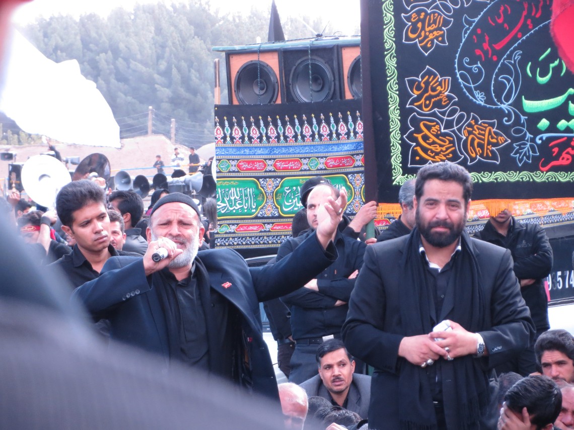 سوگواره سوم-عکس 5-صادق بهدانی-جلسه هیأت فضای بیرونی