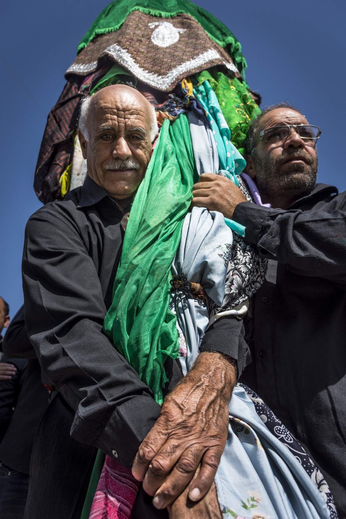 فراخوان ششمین سوگواره عاشورایی عکس هیأت-علی ابک-بخش اصلی -جلسه هیأت