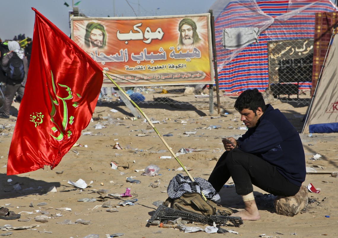 سوگواره چهارم-عکس 12-مسعود جعفری نژادان-پیاده روی اربعین از نجف تا کربلا