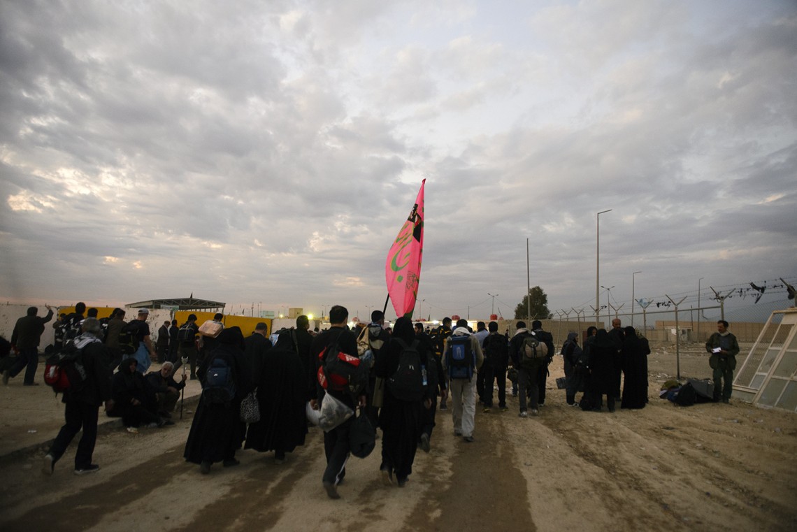 سوگواره چهارم-عکس 73-علی دهقان-پیاده روی اربعین از نجف تا کربلا