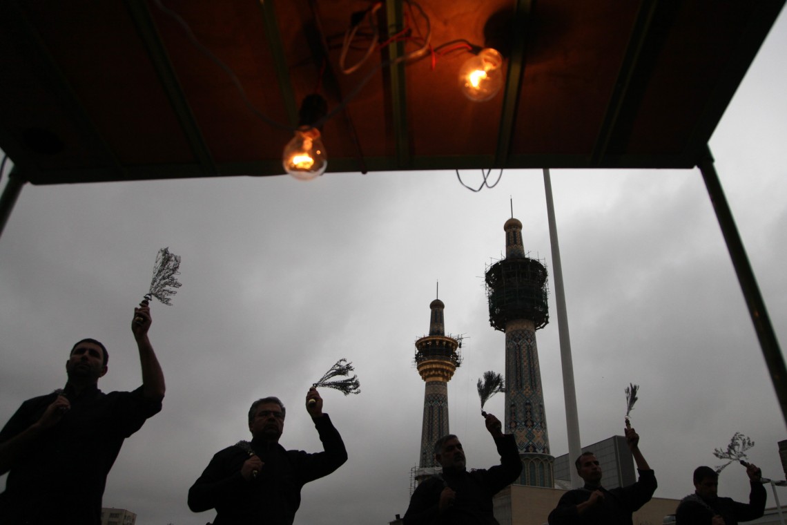 سوگواره پنجم-عکس 36-پرویز گلی زاده-جلسه هیأت