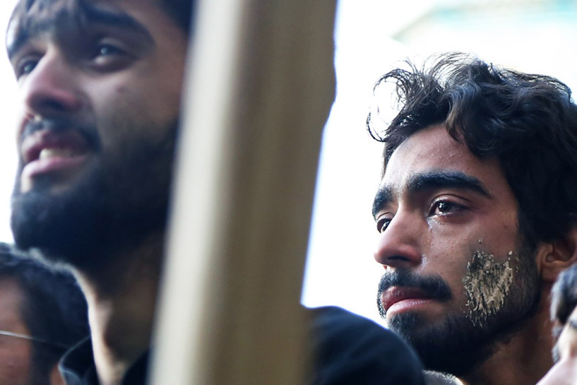 سوگواره چهارم-عکس 39-حمید عابدی-جلسه هیأت فضای بیرونی