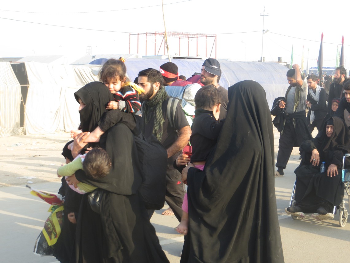 سوگواره سوم-عکس 22-فرهاد کسائی-پیاده روی اربعین از نجف تا کربلا