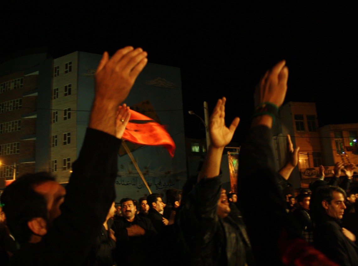 سوگواره دوم-عکس 7-رسول رنجبر-جلسه هیأت فضای بیرونی 