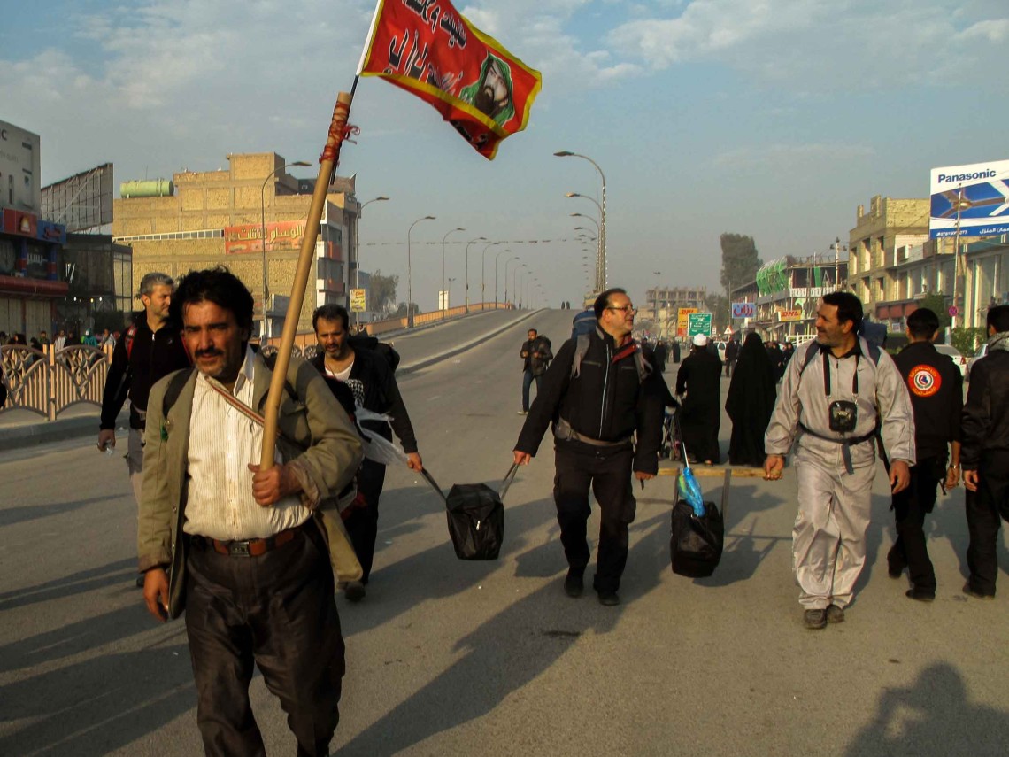 سوگواره سوم-عکس 14-جهانگیر سرزارع-پیاده روی اربعین از نجف تا کربلا