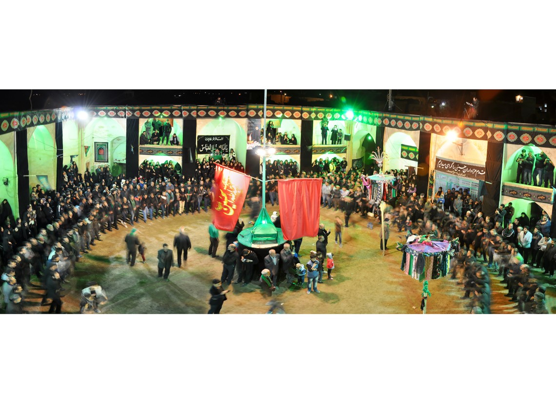 سوگواره چهارم-عکس 27-محمد حسین ملک زاده-جلسه هیأت فضای داخلی