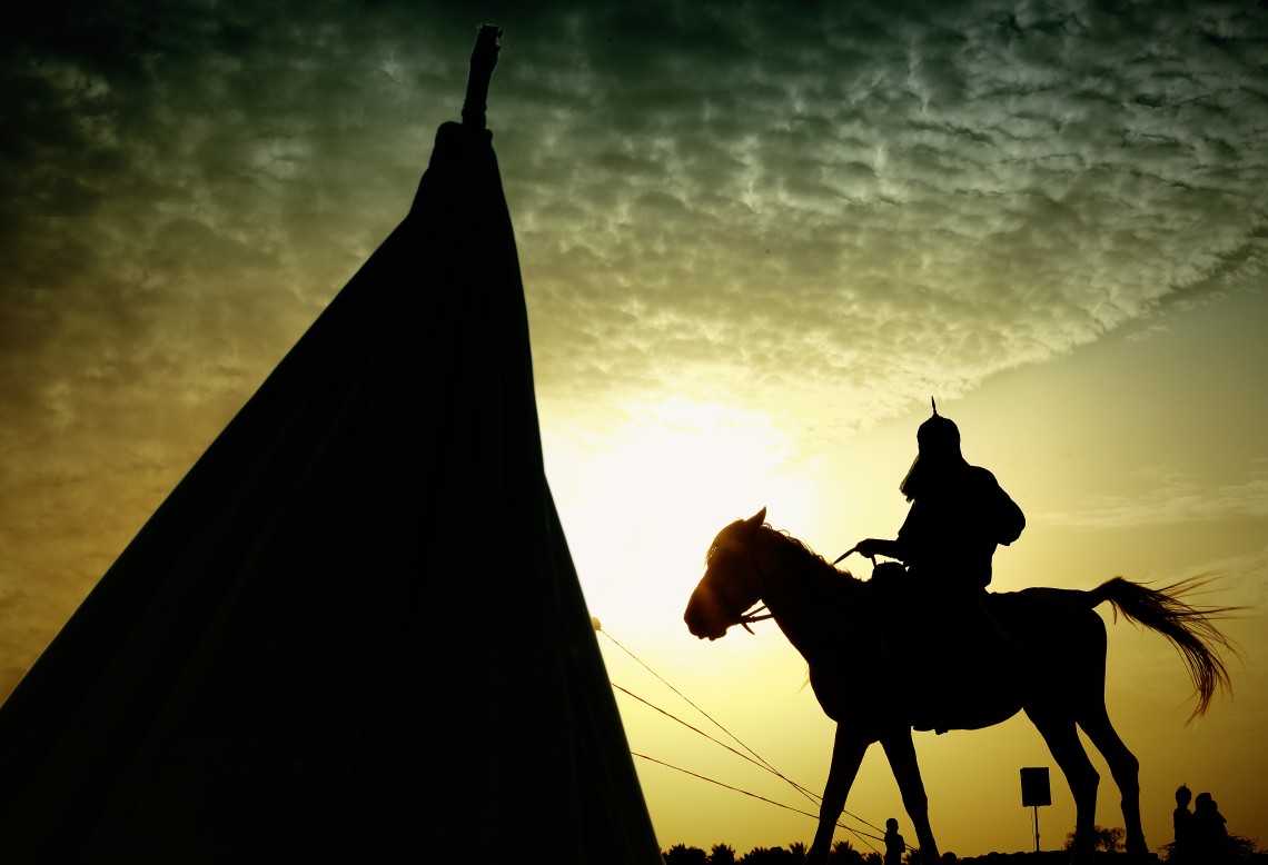 سوگواره دوم-عکس 6-حسین استوار -جلسه هیأت فضای بیرونی 