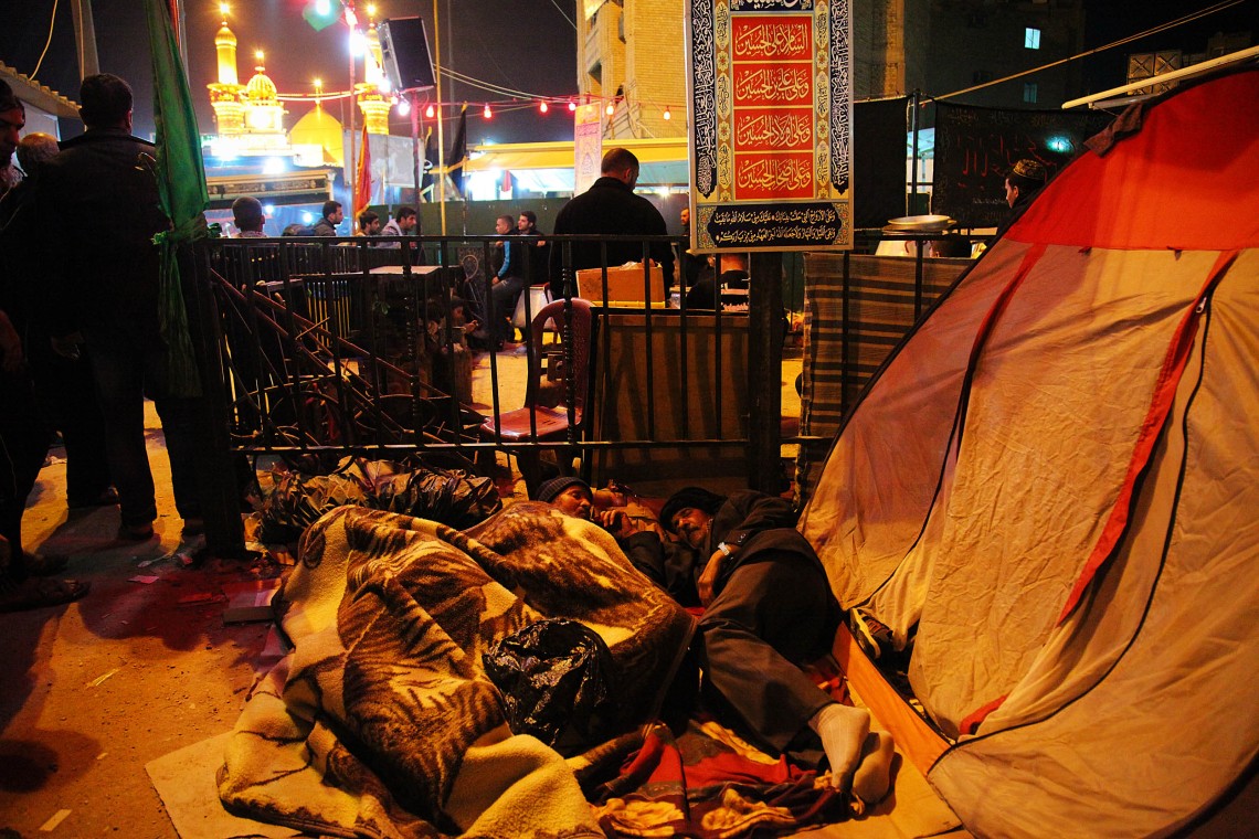 سوگواره سوم-عکس 119-حسین استوار -پیاده روی اربعین از نجف تا کربلا