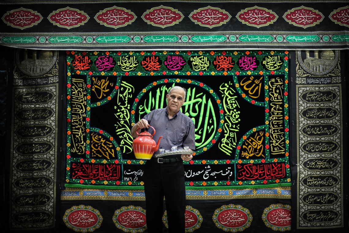 سوگواره پنجم-عکس 148-حسین استوار -جلسه هیأت فضای بیرونی