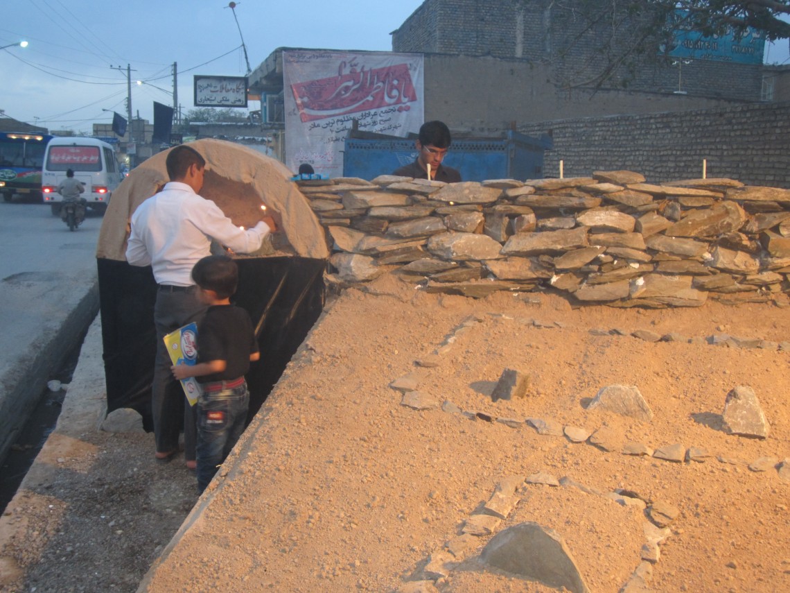 سوگواره سوم-عکس 2-محمدرضا لقائی راد-جلسه هیأت فضای بیرونی