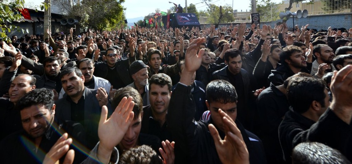 سوگواره سوم-عکس 6-علی قینرلو-جلسه هیأت فضای بیرونی