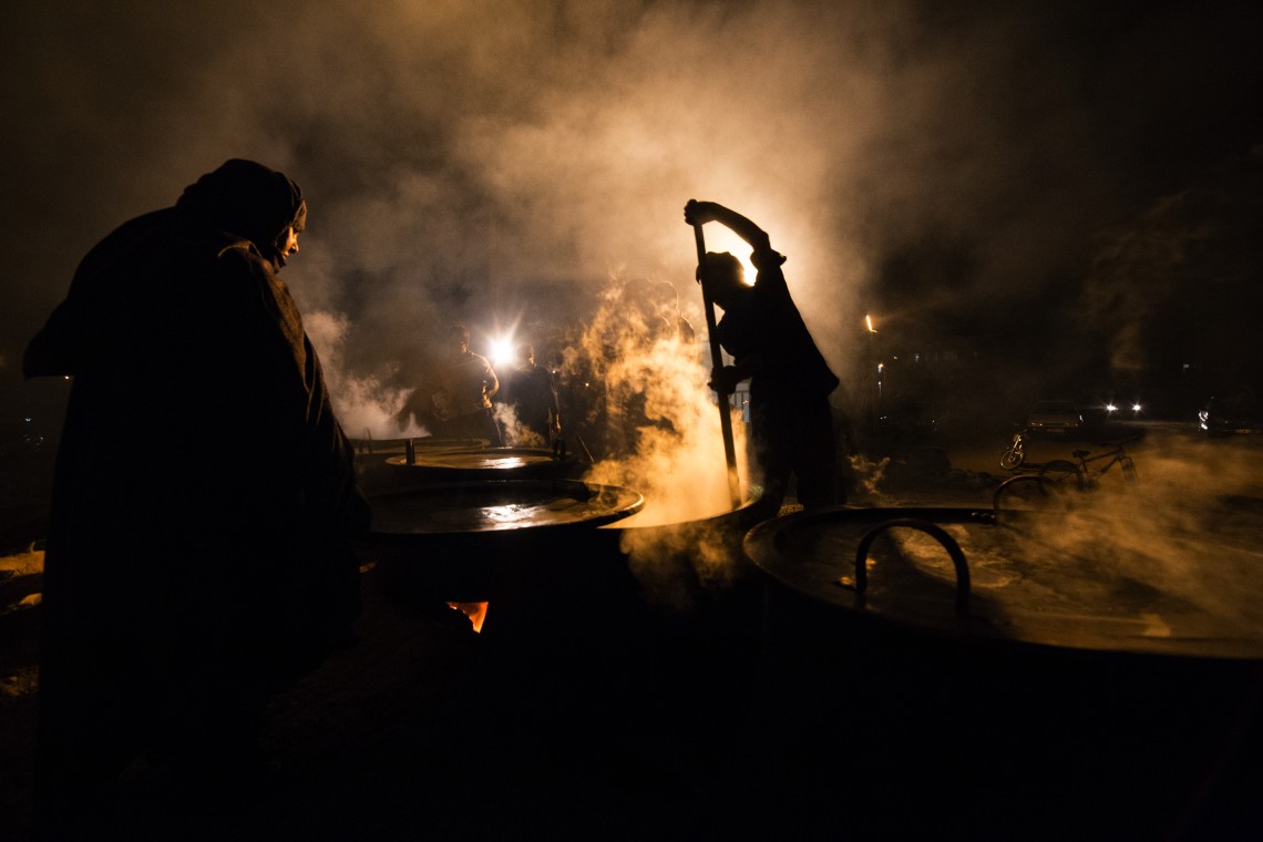 فراخوان ششمین سوگواره عاشورایی عکس هیأت-علی  حسن زاده-بخش اصلی -جلسه هیأت