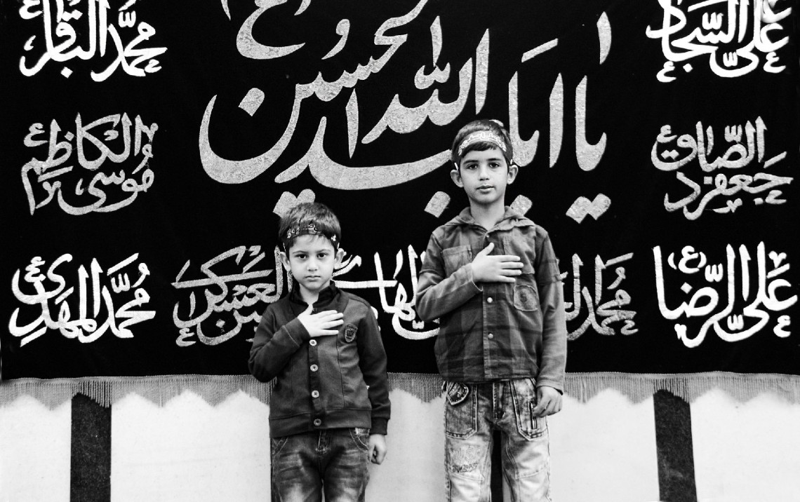 سوگواره چهارم-عکس 20-سمانه شیرازی-جلسه هیأت فضای بیرونی