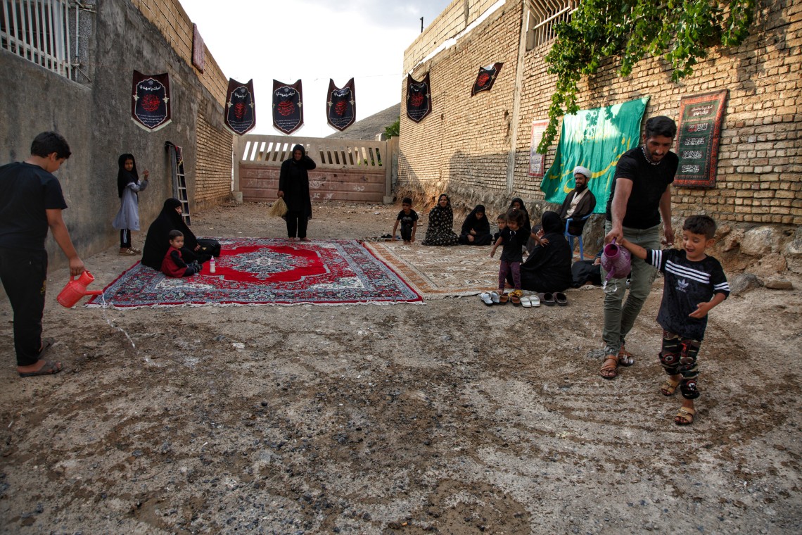 یازدهمین سوگواره عاشورایی عکس هیأت-مریم آل مومن دهکردی-بخش اصلی-روایت هیأت(مجموعه عکس)