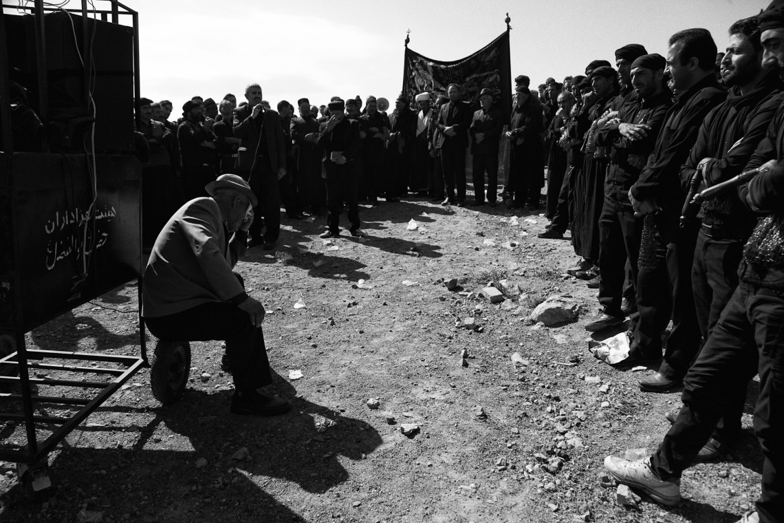 فراخوان ششمین سوگواره عاشورایی عکس هیأت-معصومه  فریبرزی-بخش اصلی -جلسه هیأت