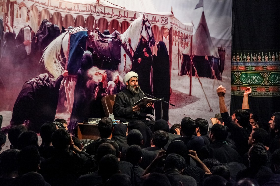 سوگواره سوم-عکس 20-صادق  ذباح-جلسه هیأت فضای داخلی