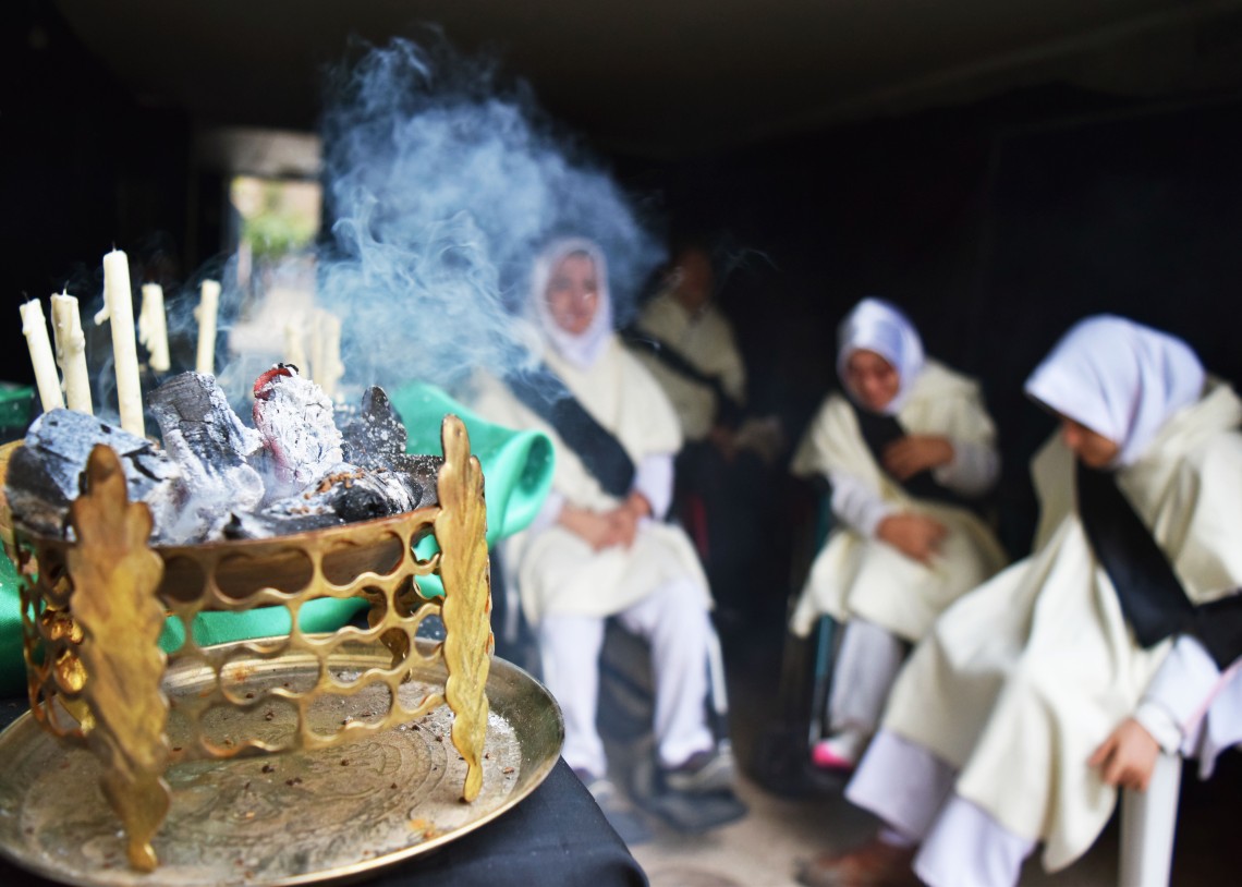 سوگواره سوم-عکس 7-امیتیس چراغی-جلسه هیأت فضای داخلی