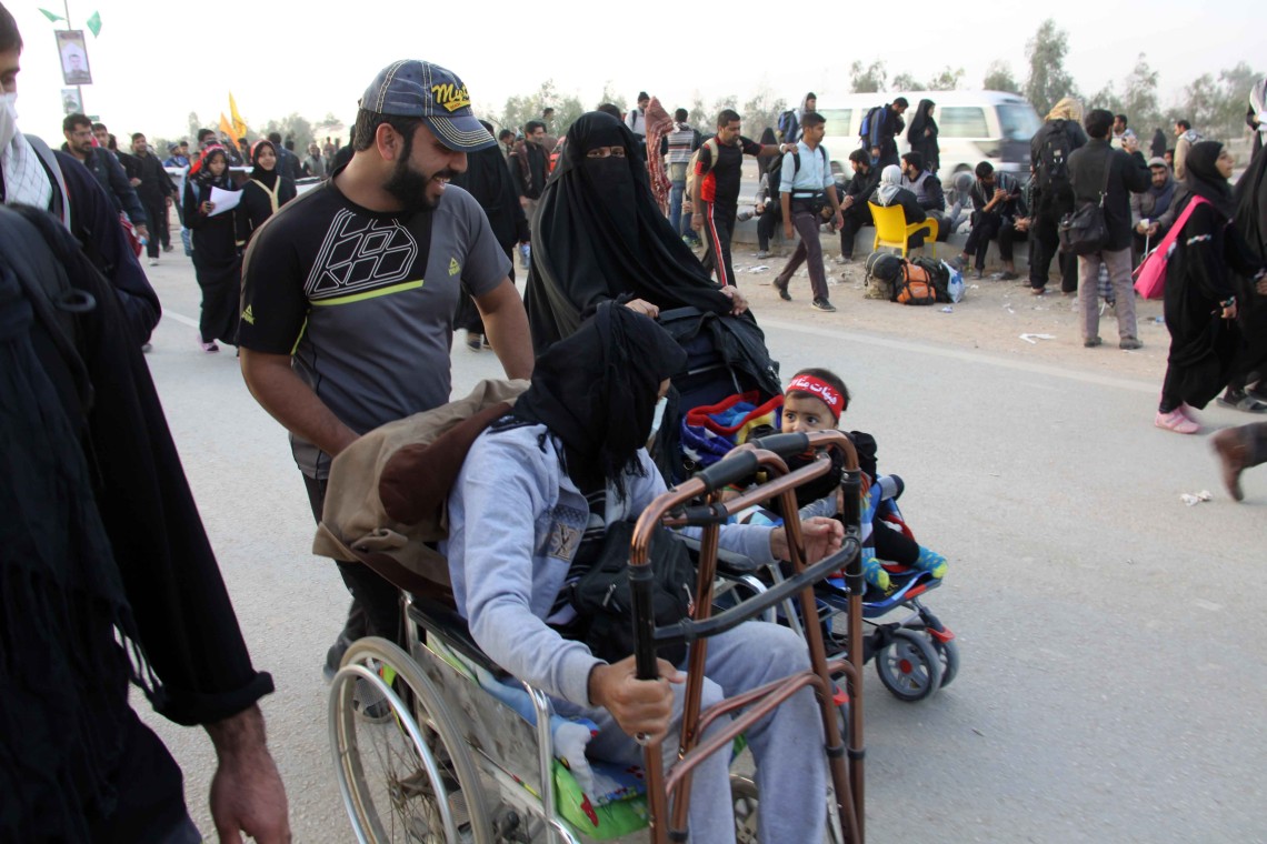 سوگواره چهارم-عکس 28-مجید افشانی-پیاده روی اربعین از نجف تا کربلا