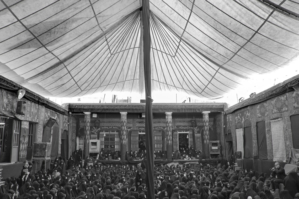 فراخوان ششمین سوگواره عاشورایی عکس هیأت-اصغر عاصم کفاش-بخش اصلی -جلسه هیأت