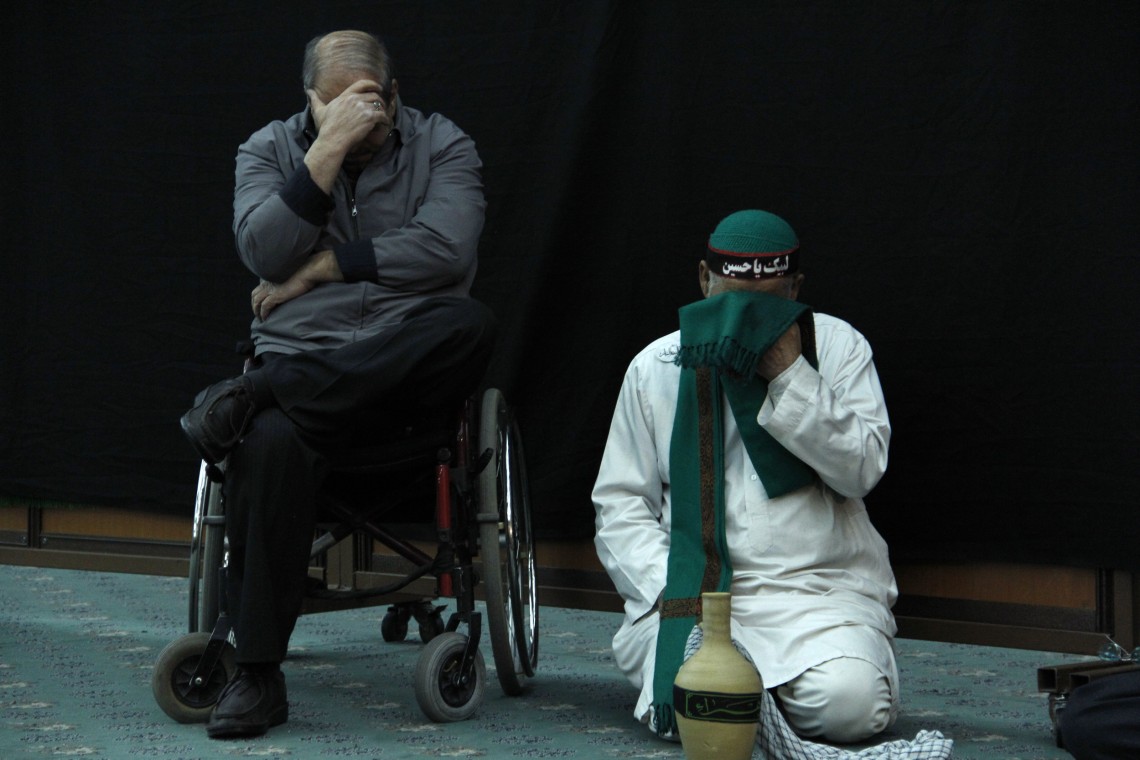 سوگواره سوم-عکس 15-محمد عباس نژاد فرد-جلسه هیأت فضای داخلی