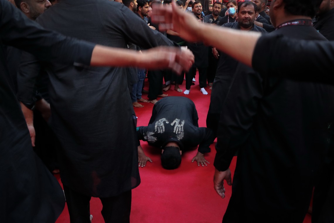 دهمین سوگواره عاشورایی عکس هیأت-محمد  آهنگر-مجالس احیای امراهل‌البیت علیهم‌السلام تک عکس-دوربین دیجیتال