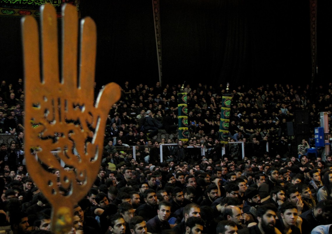 سوگواره سوم-عکس 5-نوید صالح فکر-جلسه هیأت فضای داخلی