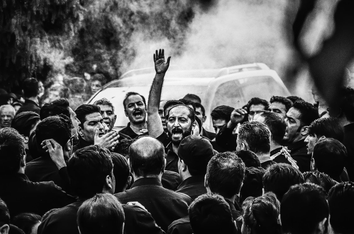 سوگواره پنجم-عکس 28-رضا بهرامی زاده-جلسه هیأت فضای بیرونی