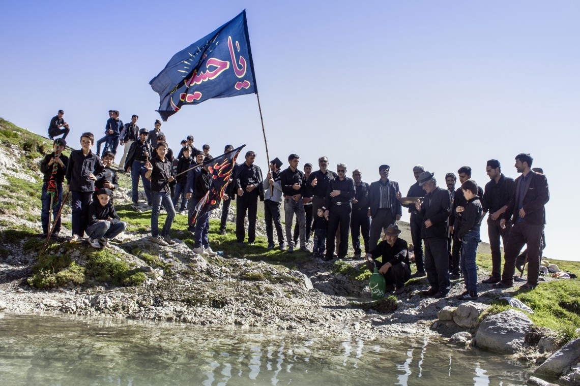 فراخوان ششمین سوگواره عاشورایی عکس هیأت-عبدالرحمن مجرد-بخش اصلی -جلسه هیأت