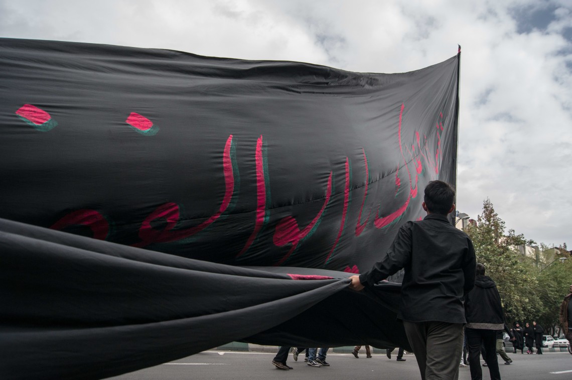 سوگواره سوم-عکس 1-هاجر کربلایی-جلسه هیأت فضای بیرونی