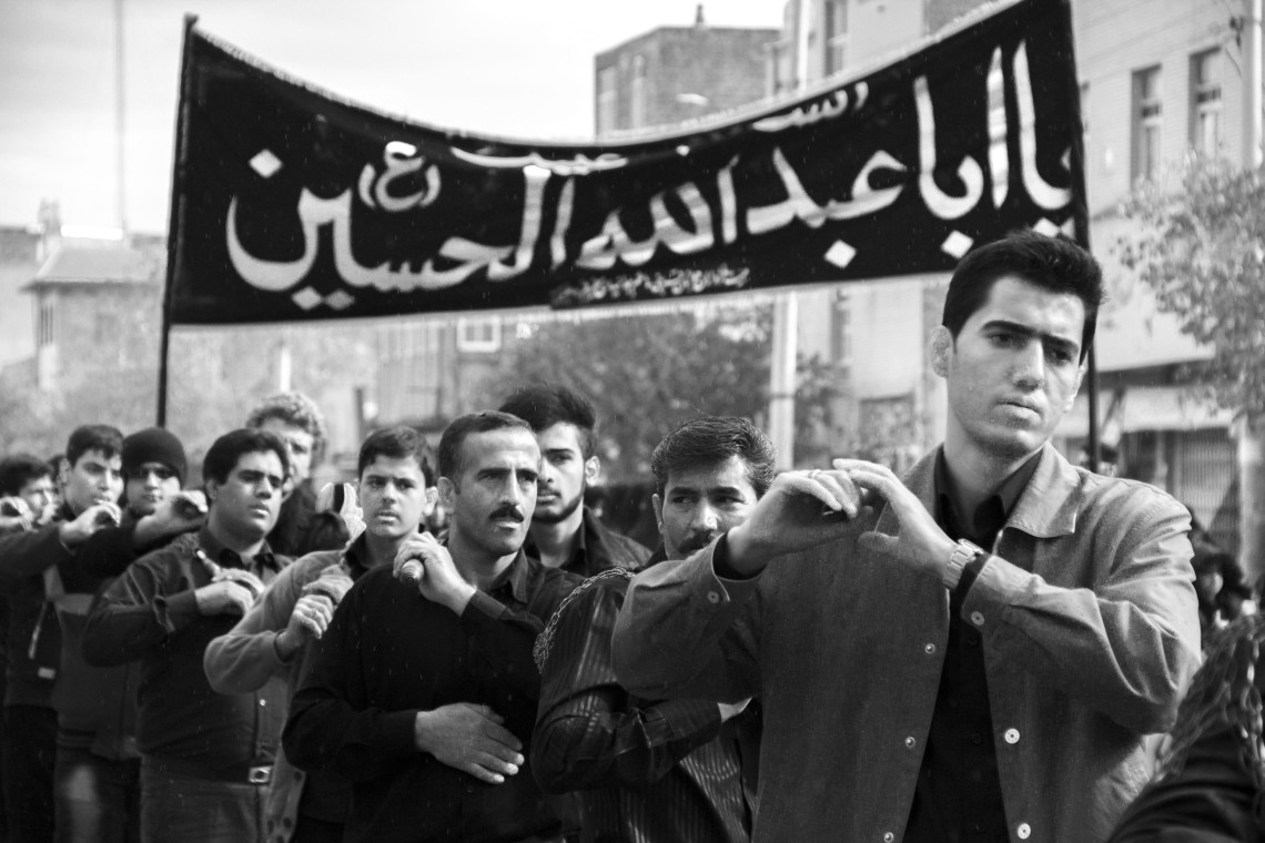 سوگواره سوم-عکس 106-علی ناصری-جلسه هیأت فضای بیرونی