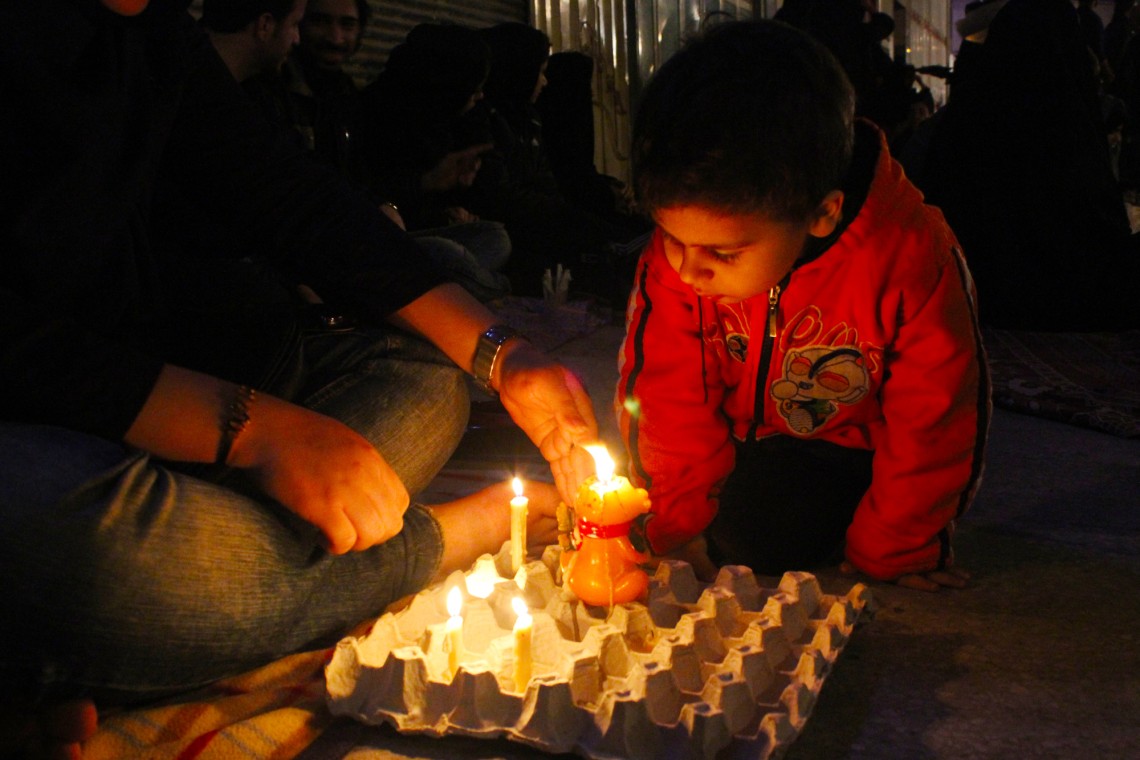 سوگواره دوم-عکس 16-محمد  آهنگر-جلسه هیأت فضای بیرونی 