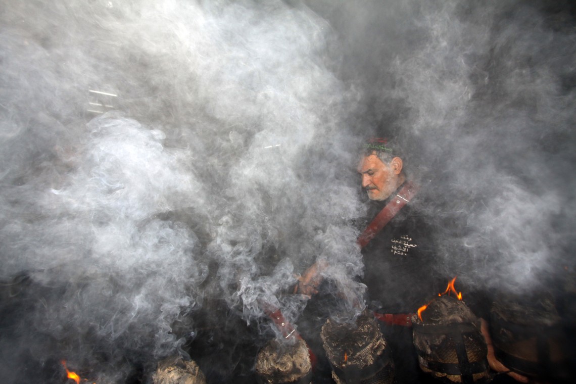 سوگواره دوم-عکس 18-حجت الله  عطایی -جلسه هیأت فضای داخلی