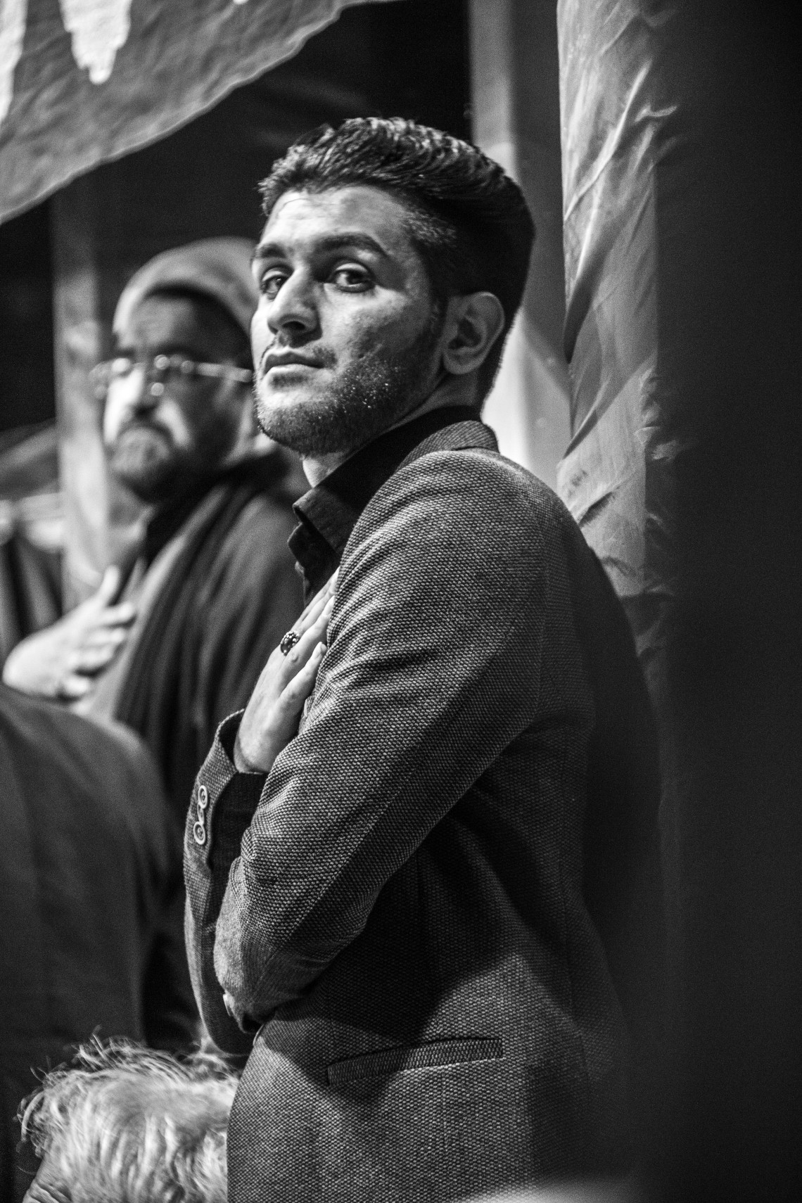 فراخوان ششمین سوگواره عاشورایی عکس هیأت-علی معصومی-بخش اصلی -جلسه هیأت