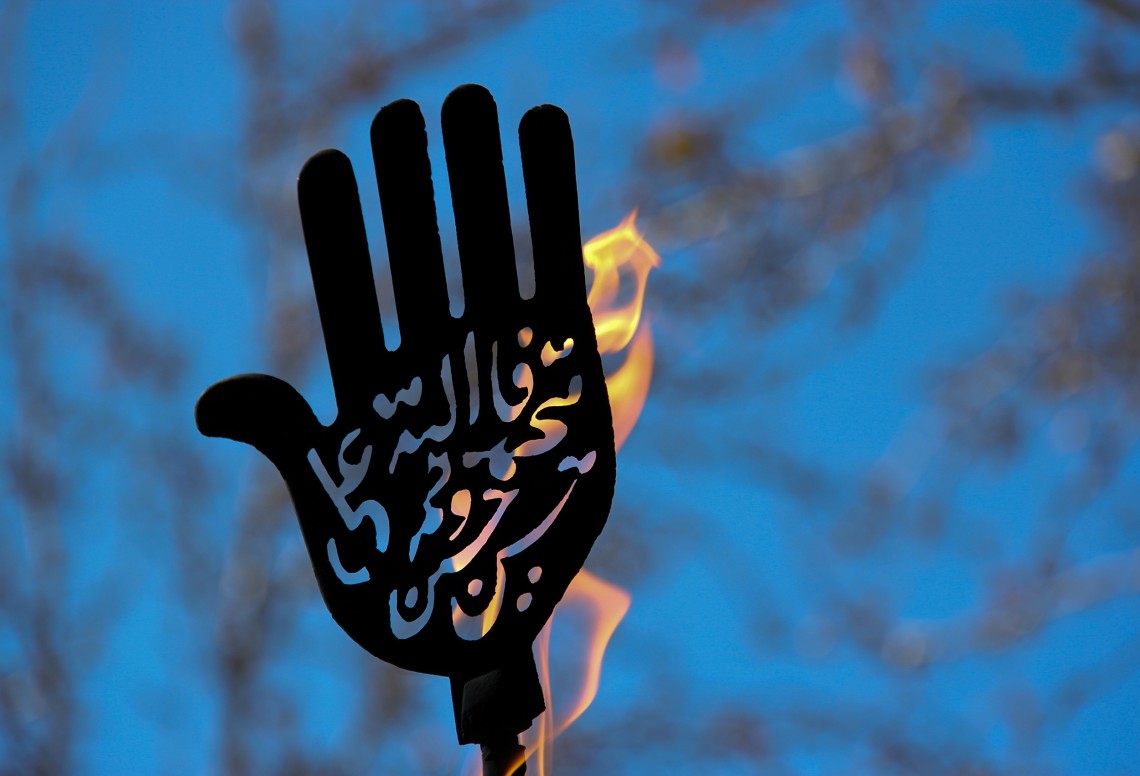 سوگواره چهارم-عکس 32-علی معصومی-جلسه هیأت فضای بیرونی