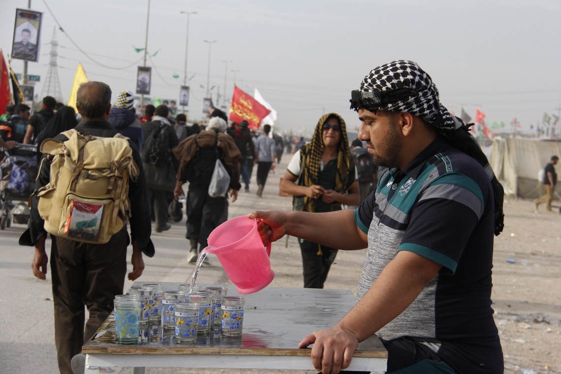 سوگواره پنجم-عکس 49-علی معصومی-پیاده روی اربعین از نجف تا کربلا