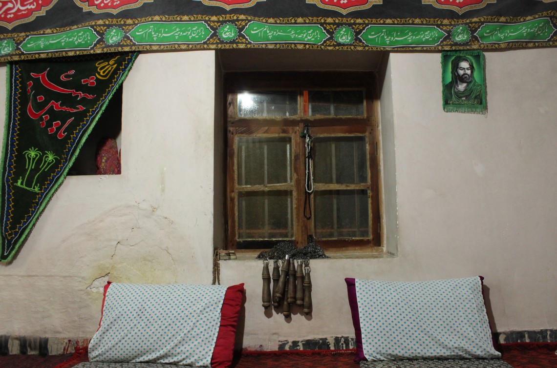 سوگواره چهارم-عکس 21-مریم رسولی براردهی-جلسه هیأت فضای بیرونی