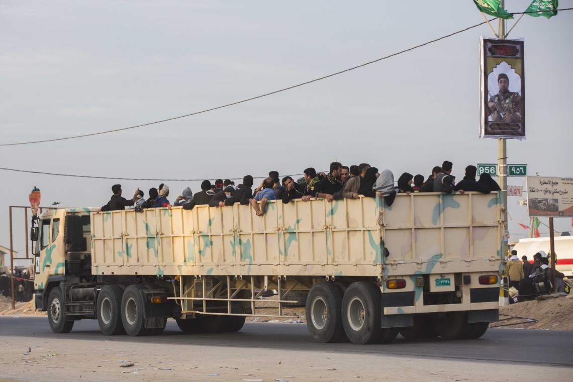 سوگواره چهارم-عکس 48-علی بیات-پیاده روی اربعین از نجف تا کربلا