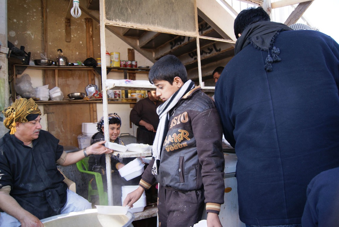 سوگواره دوم-عکس 37-محسن مرادی-پیاده روی اربعین از نجف تا کربلا