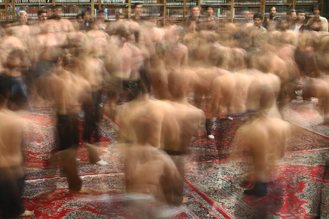 سوگواره سوم-عکس 17-امیر حسامی نزاد-جلسه هیأت فضای داخلی