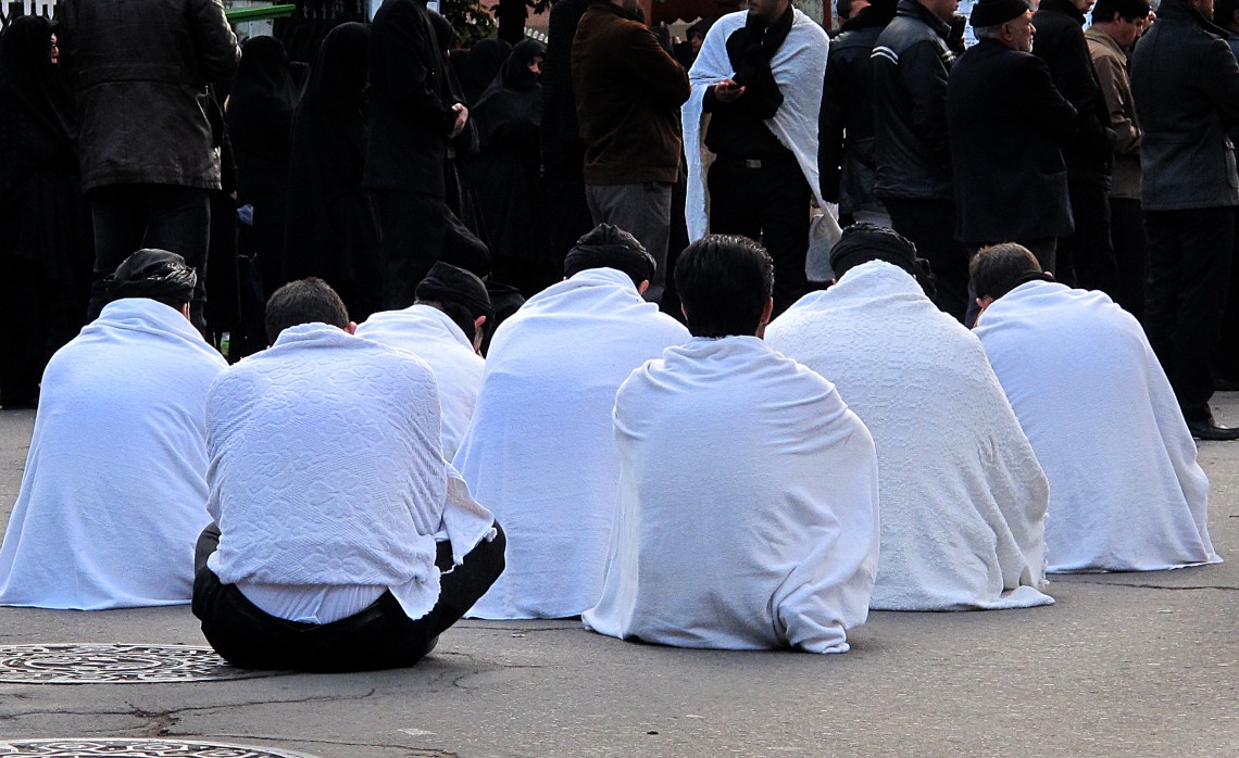 فراخوان ششمین سوگواره عاشورایی عکس هیأت-رضا فلاحی مطلق-بخش اصلی -جلسه هیأت