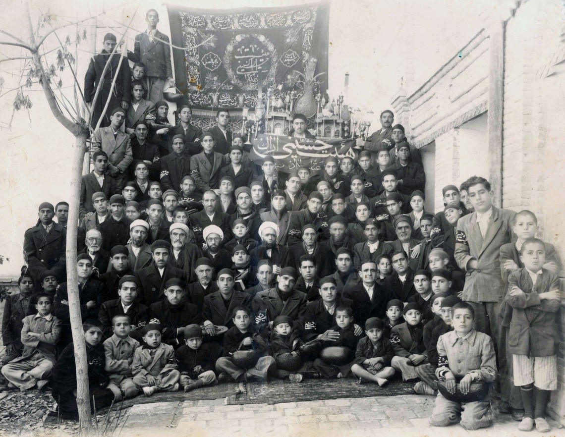 سوگواره سوم-عکس 2-محمود خدابخشی-جلسه هیأت قدمی و کهن