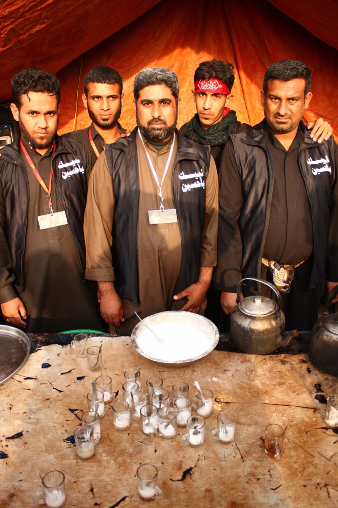 سوگواره سوم-عکس 2-علی اصغر یوسفی-پیاده روی اربعین از نجف تا کربلا