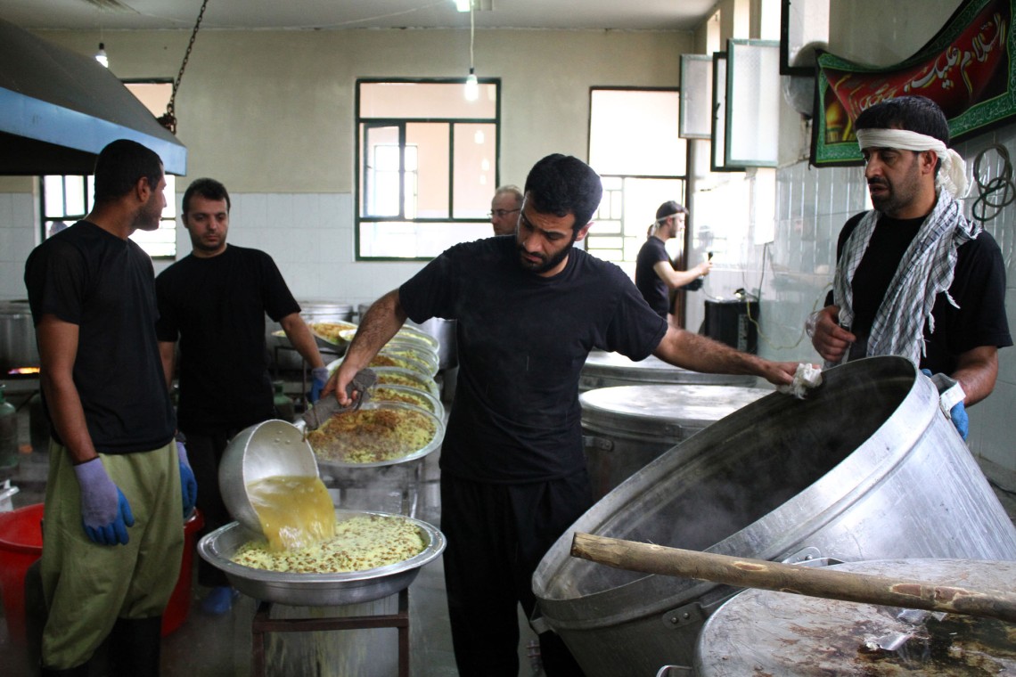 سوگواره سوم-عکس 9-محمد رفیعی موحد-جلسه هیأت فضای بیرونی