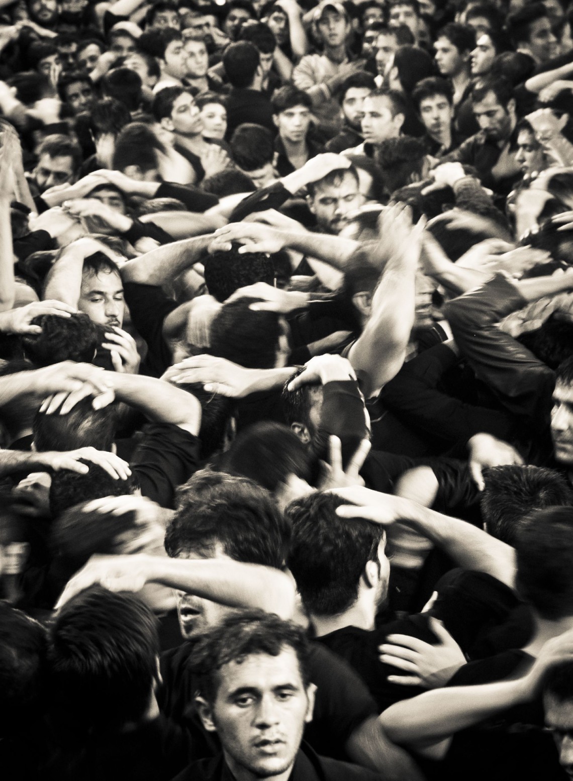 سوگواره چهارم-عکس 138-امیر حسین علیداقی-جلسه هیأت فضای داخلی