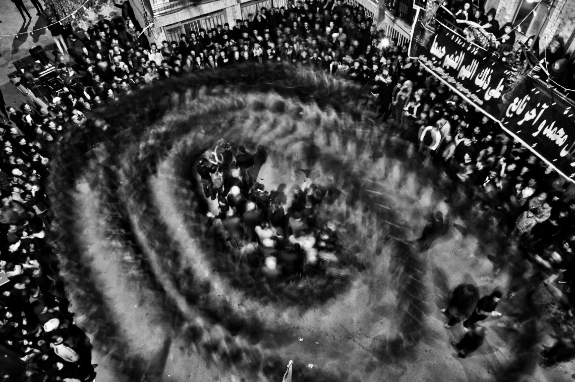 سوگواره پنجم-عکس 142-امیر حسین علیداقی-جلسه هیأت فضای بیرونی