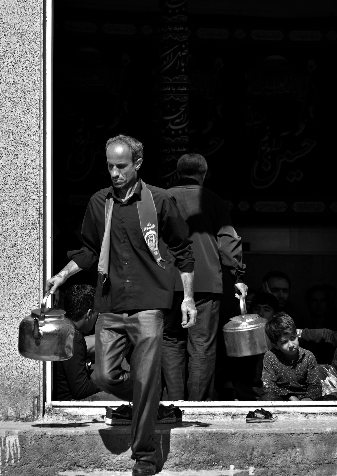 فراخوان ششمین سوگواره عاشورایی عکس هیأت-داود داودی-بخش اصلی -جلسه هیأت