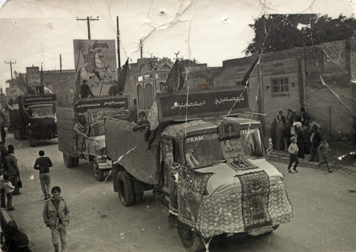 سوگواره چهارم-عکس 31-احمد هاشمیان- جلسه هیأت قدیمی کهن