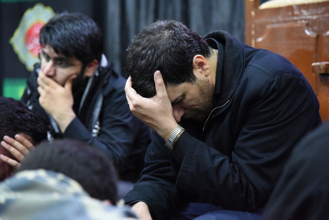 سوگواره چهارم-عکس 1-علی کاری-جلسه هیأت فضای داخلی